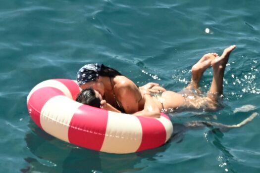 Dua lipa  page leaked private photo uncensored HD quality
