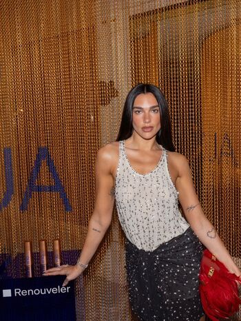 Dua lipa  page leaked private photo uncensored HD quality