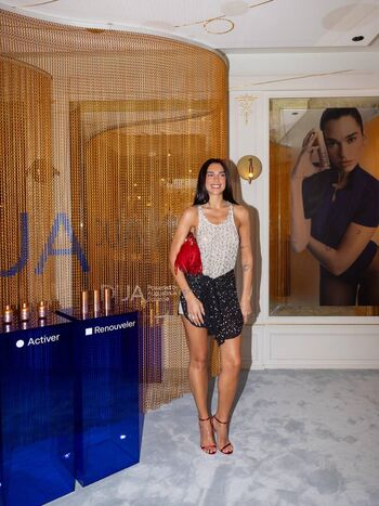 Dua lipa  page leaked private photo uncensored HD quality