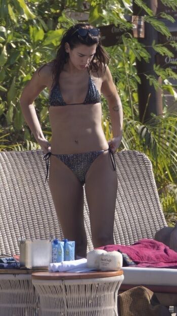 Dua lipa  page leaked private photo uncensored HD quality
