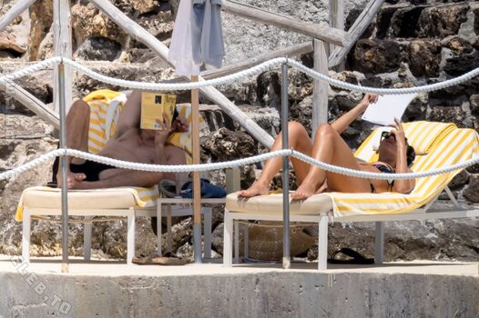 Dua lipa  page leaked private photo uncensored HD quality