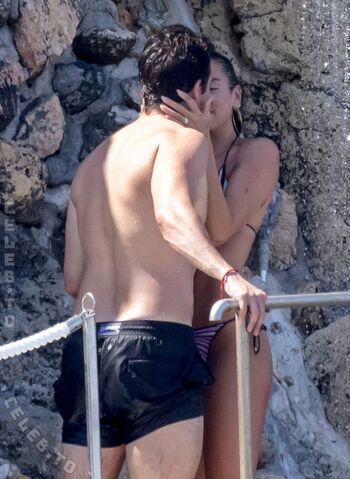 Dua lipa  page leaked private photo uncensored HD quality