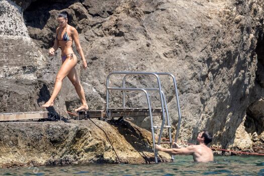 Dua lipa  page leaked private photo uncensored HD quality