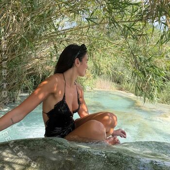 Dua lipa  page leaked private photo uncensored HD quality