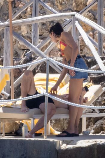 Dua lipa  page leaked private photo uncensored HD quality