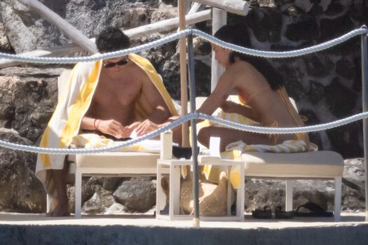 Dua lipa  page leaked private photo uncensored HD quality
