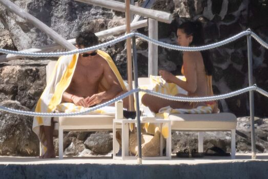 Dua lipa  page leaked private photo uncensored HD quality