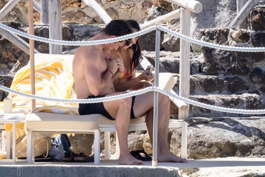 Dua lipa  page leaked private photo uncensored HD quality