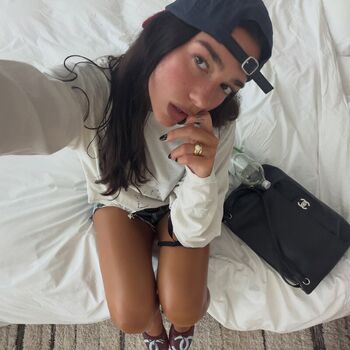 Dua lipa  page leaked private photo uncensored HD quality