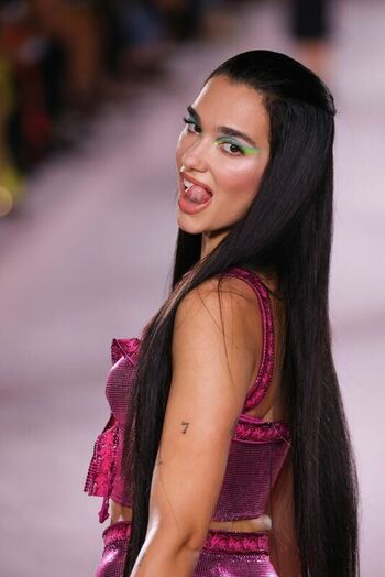 Dua lipa  page leaked private photo uncensored HD quality