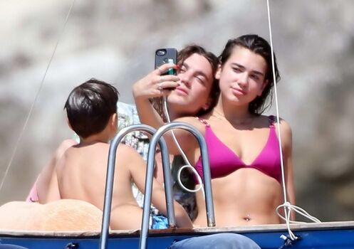 Dua lipa  page leaked private photo uncensored HD quality