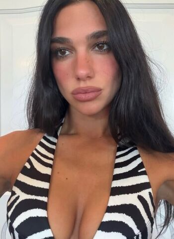 Dua lipa  page leaked private photo uncensored HD quality