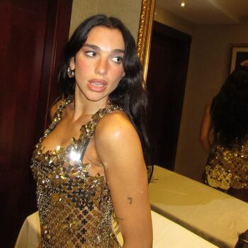 Dua lipa  page leaked private photo uncensored HD quality
