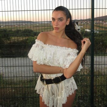 Dua lipa  page leaked private photo uncensored HD quality