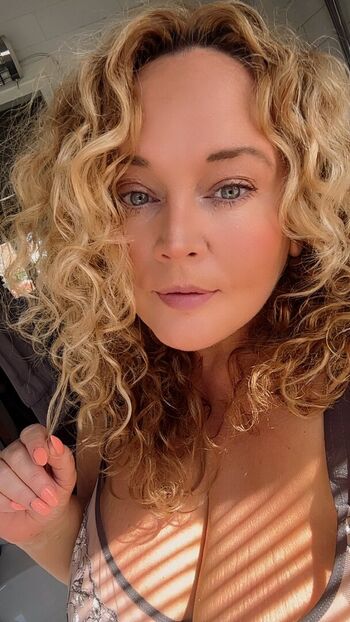 Dutchycurves leaked private photo uncensored HD quality