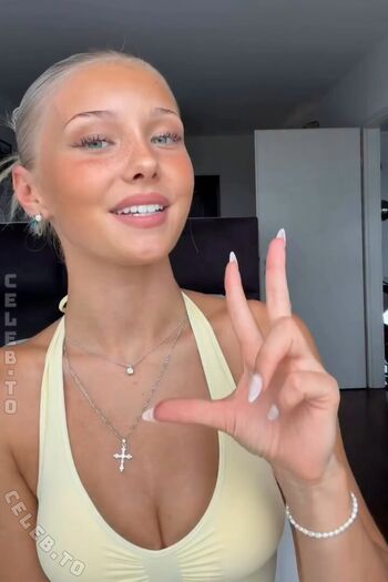 Elena zoe page leaked private photo uncensored HD quality