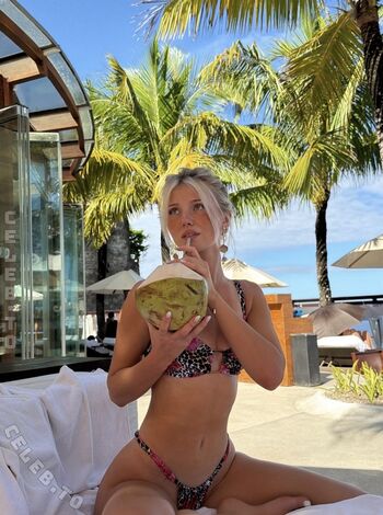 Elena zoe page leaked private photo uncensored HD quality
