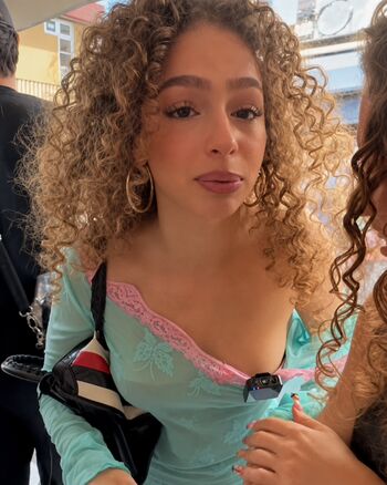 Eliana kalogeras page leaked private photo uncensored HD quality