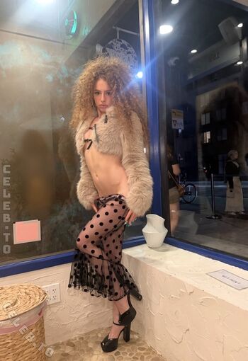 Eliana kalogeras page leaked private photo uncensored HD quality