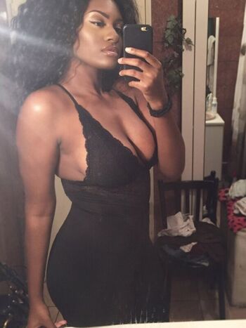 Elinda san  page leaked private photo uncensored HD quality
