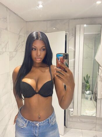 Elinda san  page leaked private photo uncensored HD quality