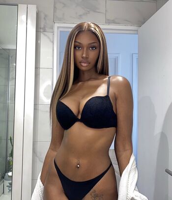 Elinda san  page leaked private photo uncensored HD quality