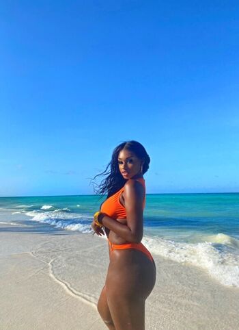 Elinda san  page leaked private photo uncensored HD quality