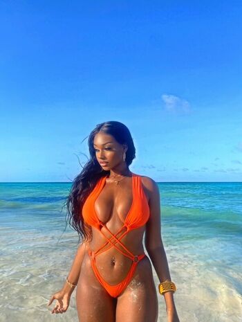 Elinda san  page leaked private photo uncensored HD quality