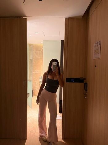 Elizabethxpang leaked private photo uncensored HD quality