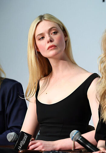 Elle fanning leaked private photo uncensored HD quality