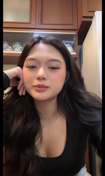 Ellesyanamira page leaked private photo uncensored HD quality