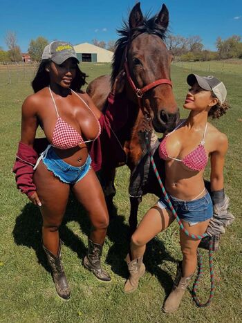 Ellie the empress  page leaked private photo uncensored HD quality