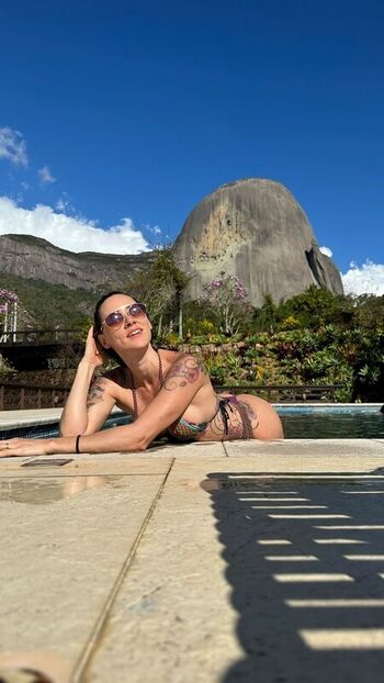 Embarquenasmilhas page leaked private photo uncensored HD quality