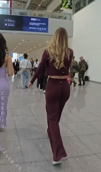 Emilia bte page leaked private photo uncensored HD quality