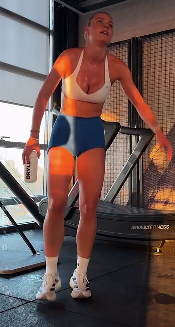 Emilia bte leaked private photo uncensored HD quality