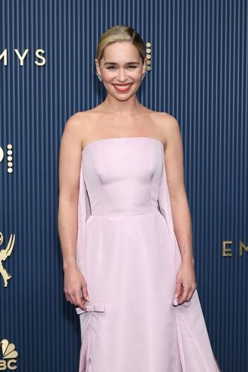Emilia clarke page leaked private photo uncensored HD quality