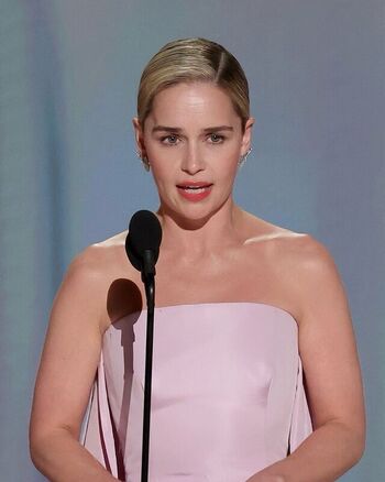 Emilia clarke page leaked private photo uncensored HD quality