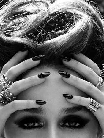 Emilia clarke page leaked private photo uncensored HD quality