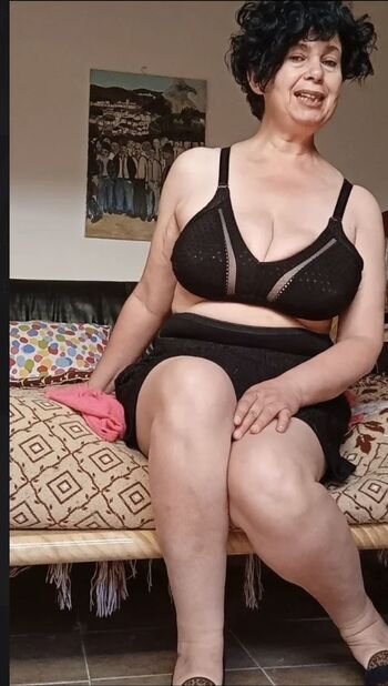 Emilia di giovanni page leaked private photo uncensored HD quality