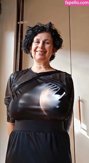 Emilia di giovanni page leaked private photo uncensored HD quality
