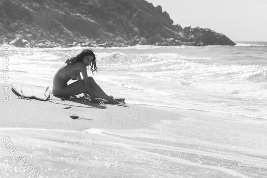 Emilie payet page leaked private photo uncensored HD quality