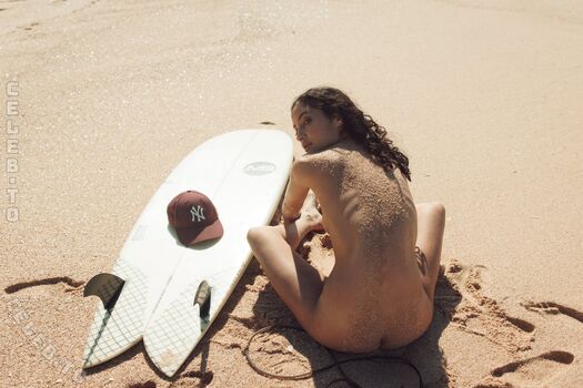 Emilie payet page leaked private photo uncensored HD quality