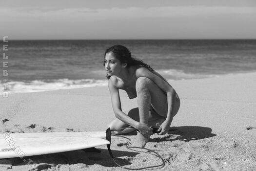 Emilie payet page leaked private photo uncensored HD quality