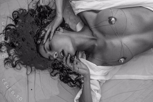 Emilie payet page leaked private photo uncensored HD quality