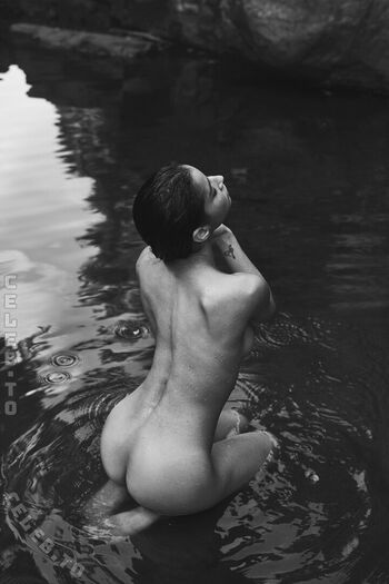 Emilie payet leaked private photo uncensored HD quality