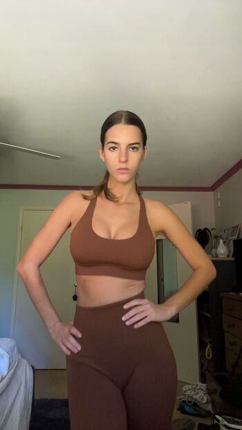 Emily feld  page leaked private photo uncensored HD quality