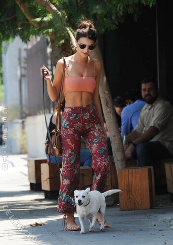 Emily ratajkowski  page leaked private photo uncensored HD quality