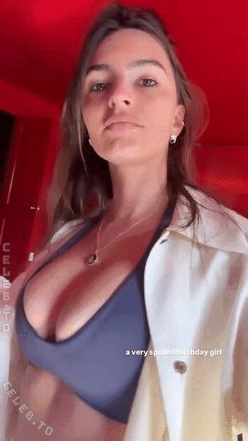 Emily ratajkowski  page leaked private photo uncensored HD quality