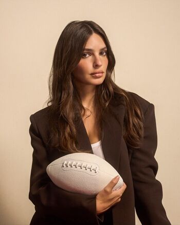 Emily ratajkowski  page leaked private photo uncensored HD quality
