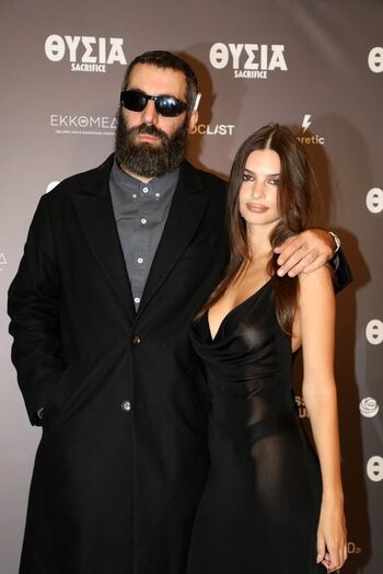 Emily ratajkowski leaked private photo uncensored HD quality